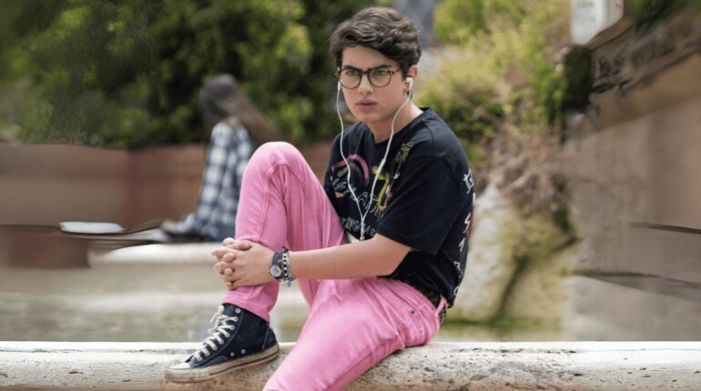 il ragazzo dai pantaloni rosa